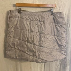 Swisstech XL light gray puffy skirt